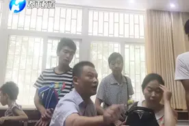 带孩子郑州务工，居住证没下来不能上学！派出所开凭条，教育局：不认视频封面
