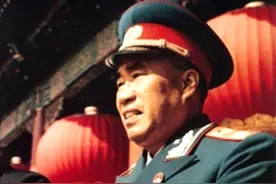 他是朱老总的结义兄弟，官拜上将，可惜被人刺杀身亡图片