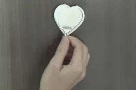 挂钩不粘了先别急着扔掉，自需一个小动作，挂钩比新买的还要粘视频封面