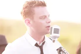 老外翻唱3首中文歌，法语《因为爱情》开口惊艳了！都火到法国啦