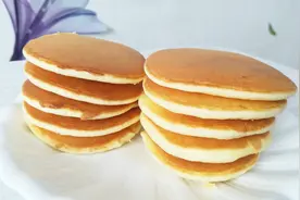 松饼最简单的做法，不用烤箱，没有添加剂，香甜松软，比蛋糕好吃视频封面