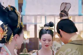 杨淑妃呕心沥血画文德皇后，感动皇上，皇上将画作高挂承庆殿！