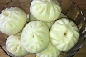 超好吃的玉米鲜肉包子，发面、调馅技巧都告诉你，连吃7天都不腻