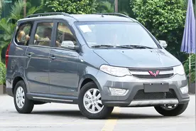 五菱宏光又丑又没安全气囊，为什么卖了400万辆？消费者傻不傻视频封面