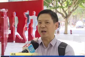 场面一度发生混乱！上海迪士尼乐园 演职人员出售气球遭游客哄抢