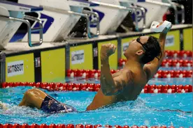 力压日本夺冠！中国队夺得男子4X100米混合泳接力金牌！视频封面