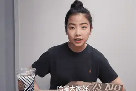 小姐姐试吃美味的Pizza，幽默的回答大家问题！视频封面