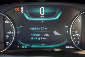 停车开空调一小时耗多少汽油？看完以后再也不这么做了