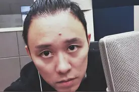 甄子丹背后的成都男人火了 他一条配音视频被半个配音圈转发图片