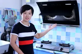 不用拆、不用卸，3分钟教你快速清理油烟机，再也不用花钱找家政视频封面