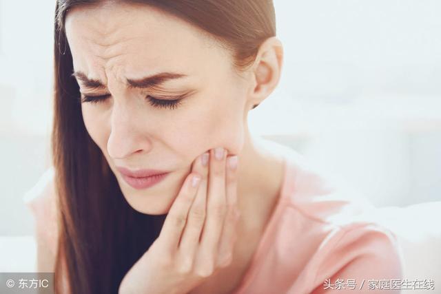 很多人在牙痛的时候都会吃不下饭,喝不下水,这就是因为这种疼痛感太
