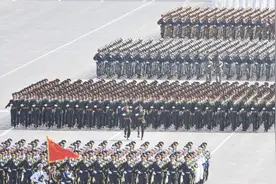 导弹不仅体积很大，还很危险，那么在阅兵时是如何运来的呢？