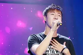 赛文柒Seven现场演绎《春风十里》，户外主播的才艺厉害了！视频封面