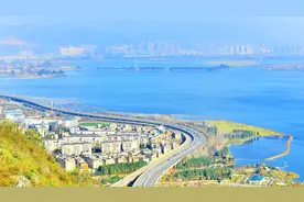 中国最舒适的城市，一年四季不冷不热，游客来了都不想走！视频封面