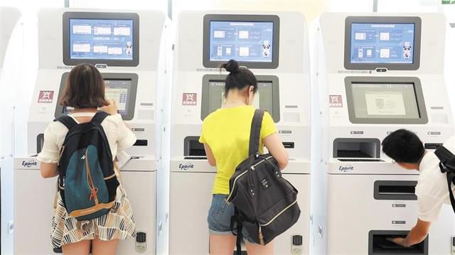 「成都区县事」“AI审批+刷脸取证”服务新模式！武侯区优化企业群众办事体验