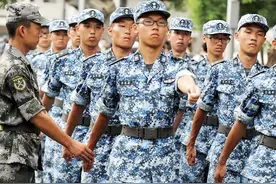 期待已久！港澳居民是否可参军？国防部正面回应视频封面