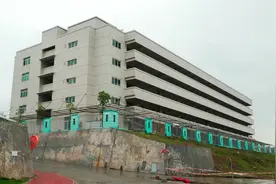 广东东莞：实拍厚街镇桥头最大的电子厂，曾经你有在这里工作过吗视频封面