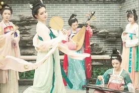 为什么汉服流行不起来，而西方服饰却成为主流？今天总算明白了视频封面