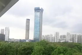 温州外来人口真的少了吗，为何温州大道第一商业街却人潮拥挤
