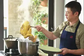 火哥的菜四川名菜口水鸡正宗做法，红油飘香麻辣爽视频封面