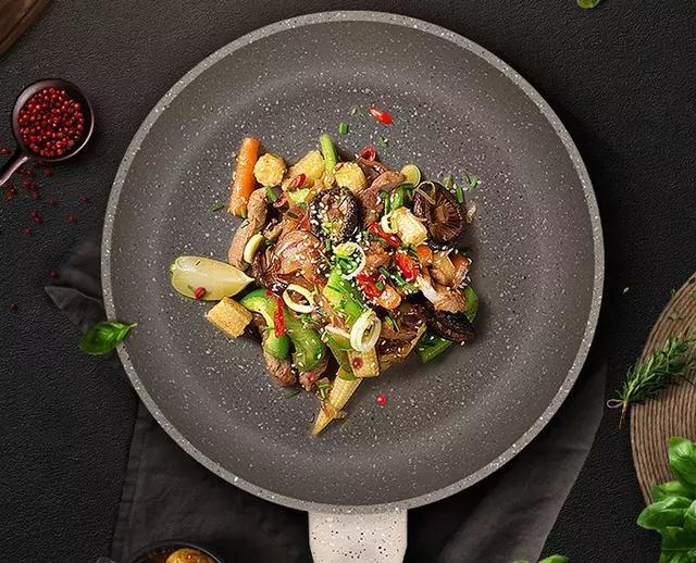 麦饭石不粘锅有何优缺点（杭州魏老爸花1200元检测网红麦饭石锅）