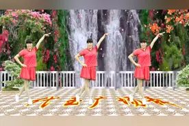 代玉广场舞《你是我心中的红玫瑰》让我意乱情迷，动感时尚美极了