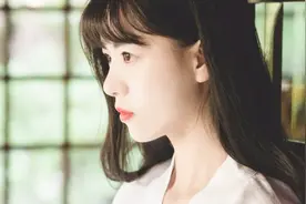 每一次听这首歌心里很难受好想哭，爱的痛彻心扉，伤的撕心裂肺！