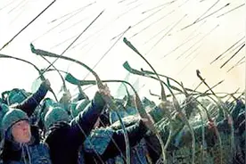 古代弓箭射不穿盔甲，为何打仗前还要先射箭？原因很简单