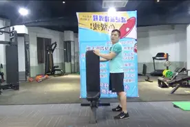 每晚八点头条搜索健身教练大鹏，来看减肥直播课！零基础班实录视频封面