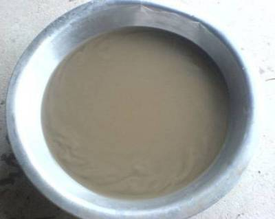 花也需要“洗澡”，每次擦一擦，叶片油亮能反光！