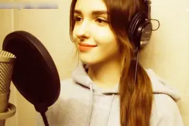 超美丽侧颜妹子 Elina Karimova 翻唱《To My Youth》视频封面