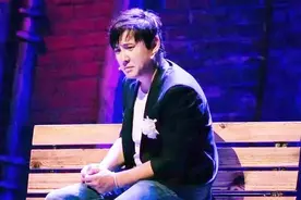 “一兆是多少个G？”自带光环的沈腾，这不是在拍电影啊