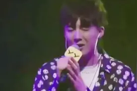 摩登兄弟刘宇宁又火了，竟挑战陶喆的经典歌曲，好听的一塌糊涂