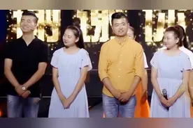 双胞胎兄弟喜欢同一个女孩，涂磊：婚礼上两对这样的新人，好看吗视频封面