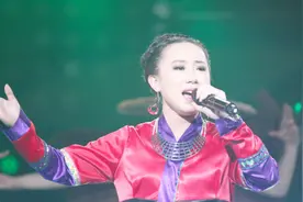 丫蛋太牛了，现场两首经典老歌联唱，高音无人能及！