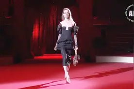 俄罗斯传奇超模 2018世界杯形象大使 水果娜Natalia Vodianova视频封面