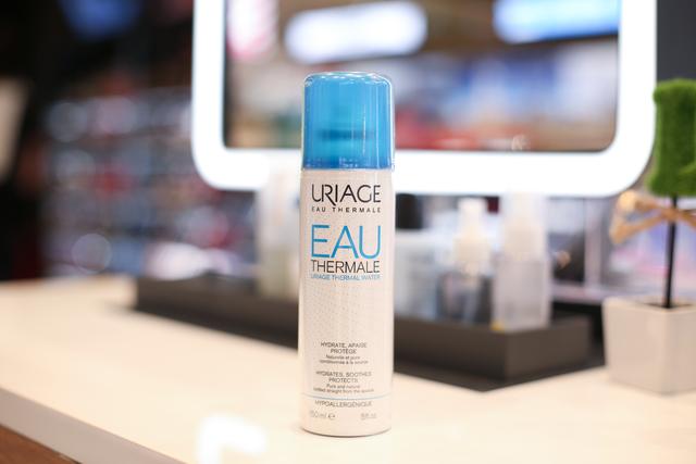 一起扫描二维码带走小兔子，帮助唇腭裂儿童吧！