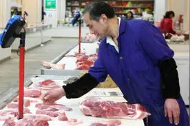 买猪肉选前腿肉还是后腿肉？老屠夫教你这样选，以后不会买错！视频封面