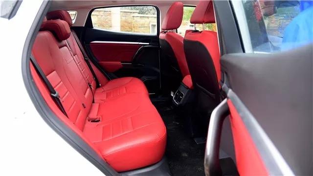 试驾哈弗F5丨专为“收割”90后而来？试过才知道