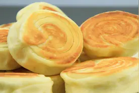 一碗面粉一包牛奶，快速做奶香盘阳饼，香甜松软，奶香四溢