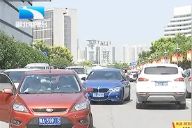 服务中心停车难？营商环境巡查组督办协调，500停车位让位于民视频封面