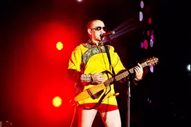 二手玫瑰最具震撼的一场摇滚！如此接地气大家都喜欢！视频封面