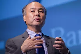 滴滴幕后大股东原来是这个日本人，手握千亿美金，马云都感谢他！视频封面