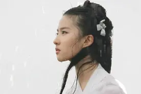 《神雕侠侣》迎来第八次翻拍，小龙女是低配版刘亦菲？视频封面