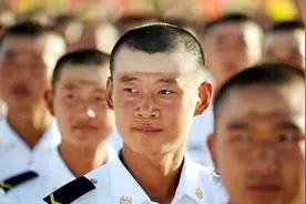 为什么晒太阳会变黑？视频封面