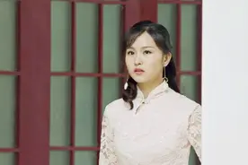 龙凤胎兄妹，哥哥去世，妹妹假扮哥哥，简直就是一个人视频封面
