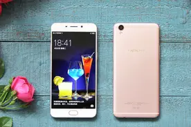 OPPO充电速度超快：揭秘OPPO超级闪充技术，黑科技了解一下！视频封面