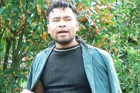 光棍大叔模仿祁隆一首《又见山里红》秒杀中国好声音 太好听了视频封面