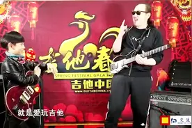 厉害了！“吉他无影手”谢豪到“指行者乐队”排练现场酷炫演奏！视频封面