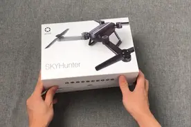 299元买的网红无人机开箱，开箱一瞬间：我勒个去！视频封面